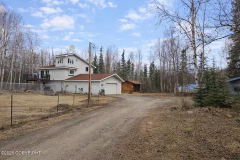 1340 S Countrywood Dr, Wasilla, AK 99654