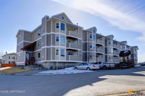 11324 Discovery View Dr # 206B, Anchorage, AK 99515