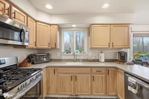Kitchen - 1356 E Hidden Ranch Loop, Palmer, AK 99645 photo 2 of 4