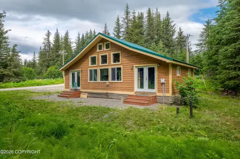 40996 Woodman Ln, Homer, AK 99603