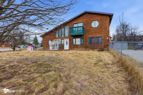 8431 E 20th Ave, Anchorage, AK 99504