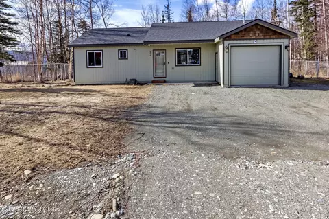 940 N Helen Ln, Wasilla, AK 99654