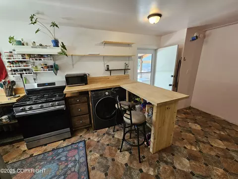 Kitchen - 47459 S Barehook St, Willow, AK 99688 photo 12 of 14