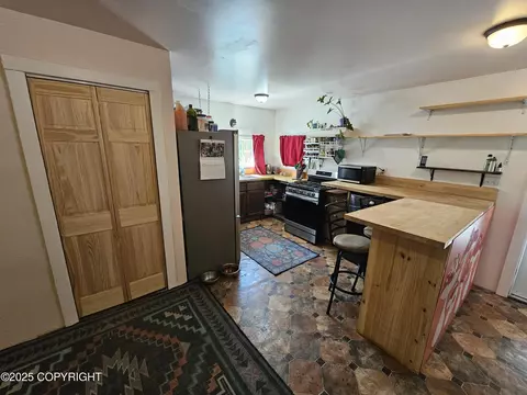 Kitchen - 47459 S Barehook St, Willow, AK 99688 photo 14 of 14