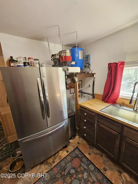 Kitchen - 47459 S Barehook St, Willow, AK 99688 photo 9 of 14