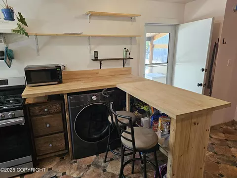 Kitchen - 47459 S Barehook St, Willow, AK 99688 photo 11 of 14