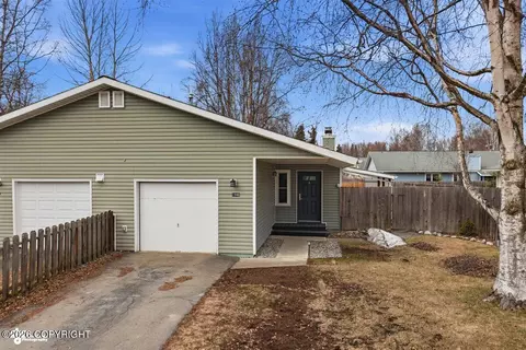 1946 Rosemary St, Anchorage, AK 99508