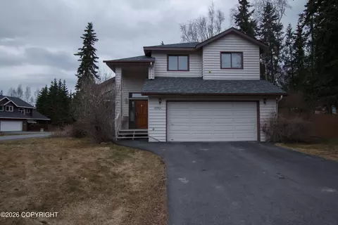 19301 Verdant Cir, Eagle River, AK 99577