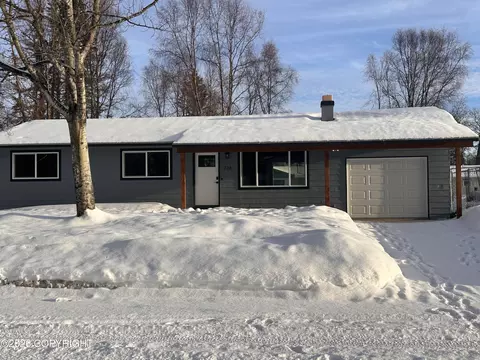 714 Cypress Dr, Kenai, AK 99611