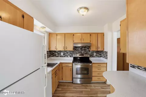 Kitchen - 7643 E 20th Ave, Anchorage, AK 99504 photo 1 of 3