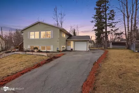 7643 E 20th Ave, Anchorage, AK 99504