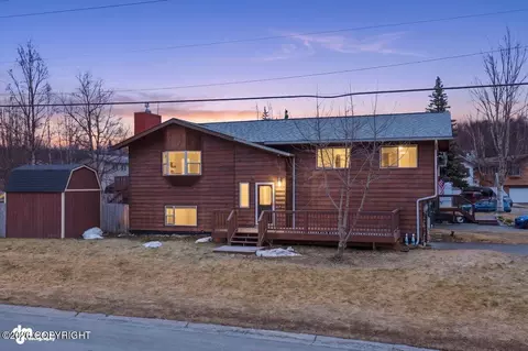 8401 Stacey Cir, Anchorage, AK 99507