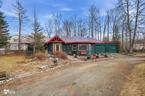 2011 N Eugene Dr, Palmer, AK 99645