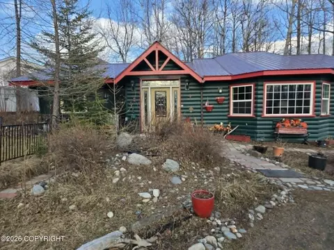 2011 N Eugene Dr, Palmer, AK 99645