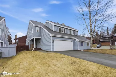 10551 Jamestown Dr, Anchorage, AK 99507