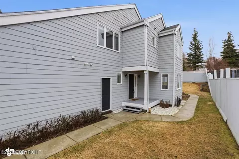 10621 Commodore Dr, Anchorage, AK 99507 photo 47