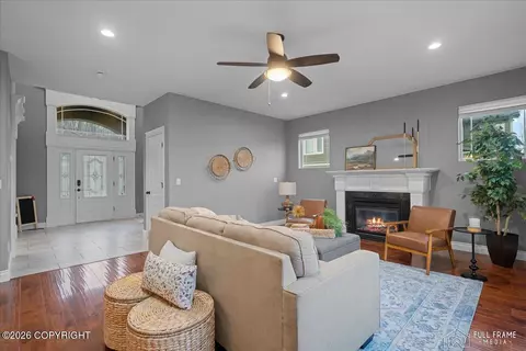 Living - 7092 E Riparian Loop, Palmer, AK 99645 photo 3 of 4