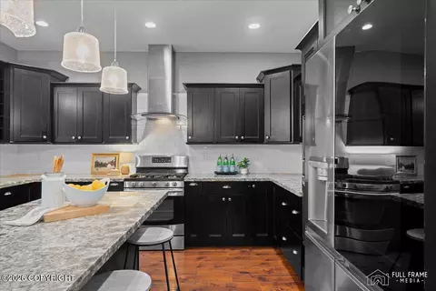 Kitchen - 7092 E Riparian Loop, Palmer, AK 99645 photo 3 of 7