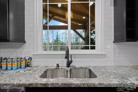 Kitchen - 7092 E Riparian Loop, Palmer, AK 99645 photo 5 of 7