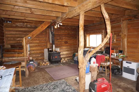 30387 S Milt Trump St, Talkeetna, AK 99676