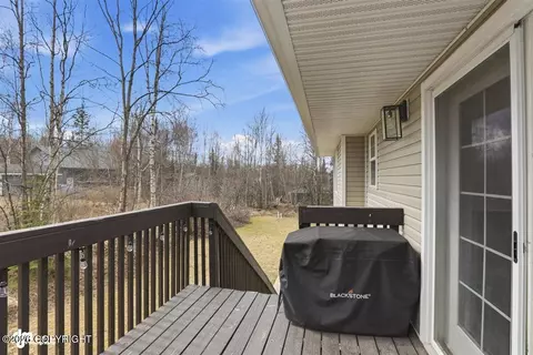 Exterior - 23032 Skyview Dr, Chugiak, AK 99567 photo 3 of 11