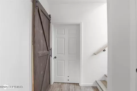 Entry Way - 23032 Skyview Dr, Chugiak, AK 99567 photo 3 of 4