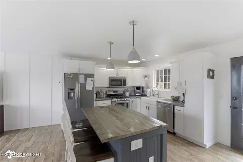 Kitchen - 23032 Skyview Dr, Chugiak, AK 99567 photo 1 of 4