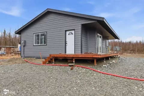 1598 N Beaver Lake Rd, Big Lake, AK 99652