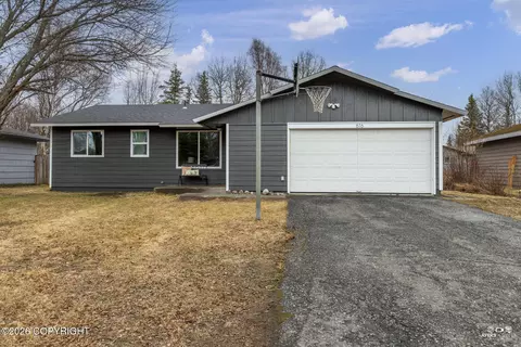 616 Maple Dr, Kenai, AK 99611