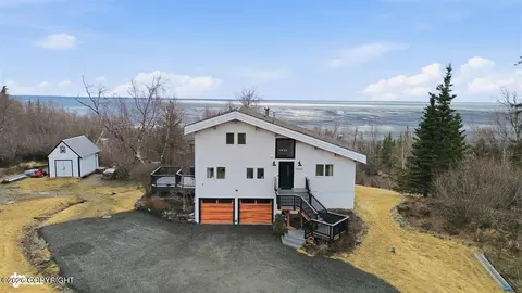 17020 Belarde Ave, Anchorage, AK 99516