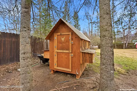 Exterior - 19437 Inlet View Dr, Chugiak, AK 99567 photo 7 of 14