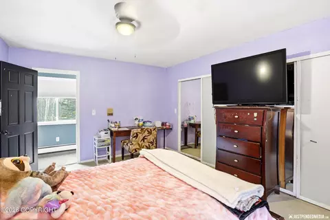 Bedroom - 19437 Inlet View Dr, Chugiak, AK 99567 photo 3 of 4