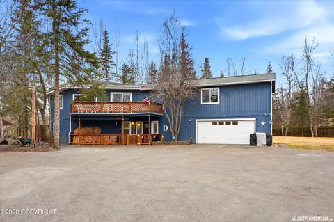 19437 Inlet View Dr, Chugiak, AK 99567