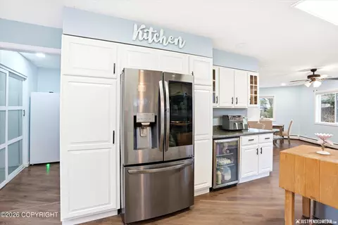 Kitchen - 19437 Inlet View Dr, Chugiak, AK 99567 photo 3 of 6