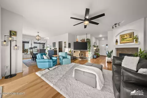 Living - 5929 Big Bend Loop, Anchorage, AK 99502 photo 2 of 4