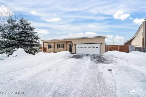 5929 Big Bend Loop, Anchorage, AK 99502