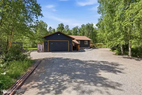 1400 N Armor Ct, Wasilla, AK 99654