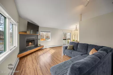 Living - 9421 Agattu Cir, Eagle River, AK 99577 photo 2 of 6