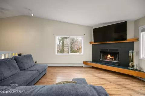 Living - 9421 Agattu Cir, Eagle River, AK 99577 photo 4 of 6