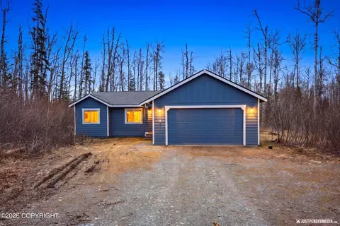4122 S Gon Fishin Dr, Wasilla, AK 99623
