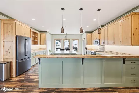 Kitchen - 67579 Endless View Loop, Homer, AK 99603 photo 2 of 11