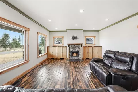 Living - 67579 Endless View Loop, Homer, AK 99603 photo 2 of 4