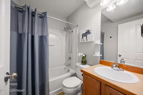 Bath - 16663 Baird Cir, Eagle River, AK 99577 photo 9 of 9