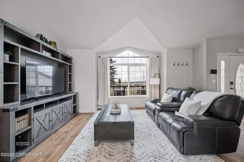 Living - 16663 Baird Cir, Eagle River, AK 99577 photo 2 of 5