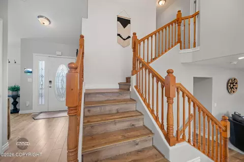 Entry Way - 16663 Baird Cir, Eagle River, AK 99577 photo 3 of 8