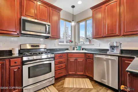 Kitchen - 13082 Ezi View Cir, Eagle River, AK 99577 photo 1 of 3