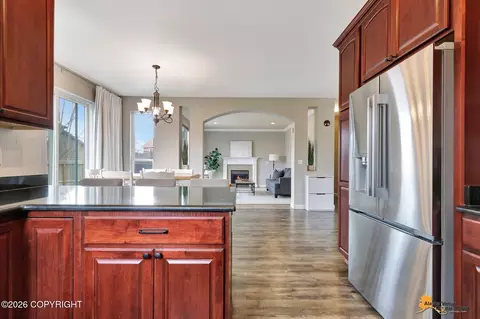 Kitchen - 13082 Ezi View Cir, Eagle River, AK 99577 photo 3 of 3