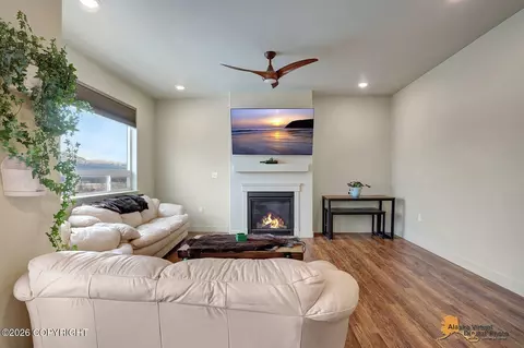 Living - 1138 E Mountain Peak Loop, Palmer, AK 99645 photo 2 of 4