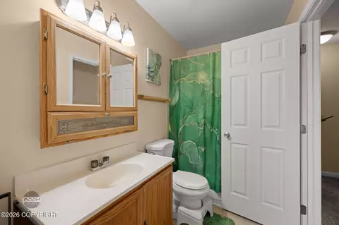 Bath - 400 E 24th Ave # 19, Anchorage, AK 99503 photo 2 of 3