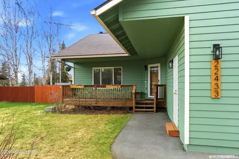Exterior - 22433 Mcmanus Dr, Chugiak, AK 99567 photo 2 of 13